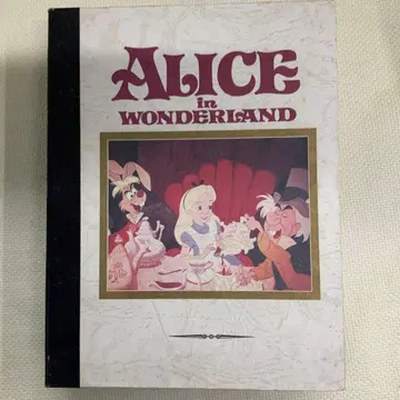 디즈니 스토어 원더랜드 앨리스 한정판 시계