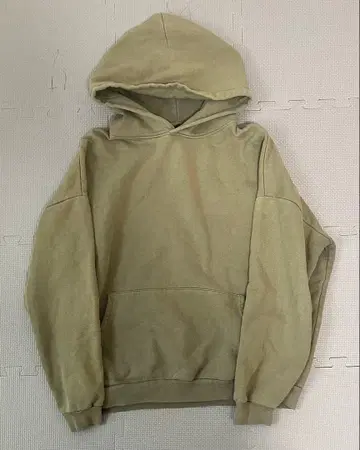 Holiday 베이지 후드 부착 후드티