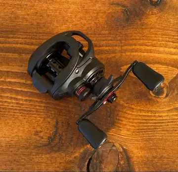 베이트릴 배스 낚시 배스 피싱 오른손잡이용 라이트 핸들 경량 블랙