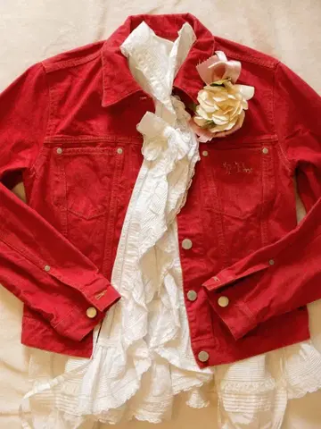 PINK HOUSE 새상품급 빨간색 데님 자켓