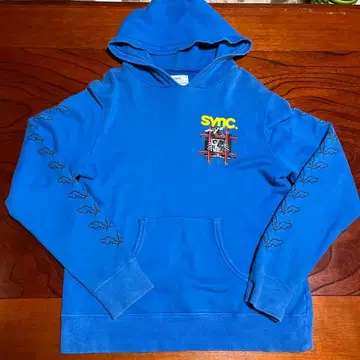 Sync. D*Face MEDICOM TOY 후드티