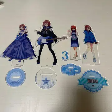 5등분의 신부 나카노 미쿠 아크릴 스탠드 4개 세트 드레스 락 기타 원작