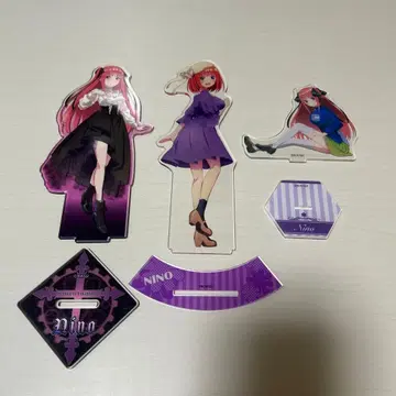 5등분의 신부 나카노 니노 아크릴 스탠드 3개 세트 고딕 락 외출