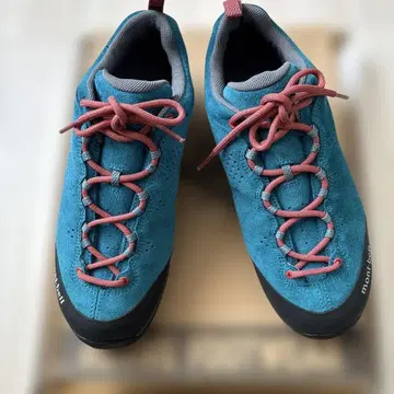 mont-bell 등산화 파랑 스웨이드 26cm