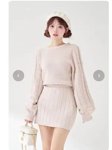 다리치 하트 니트 오픈 원피스