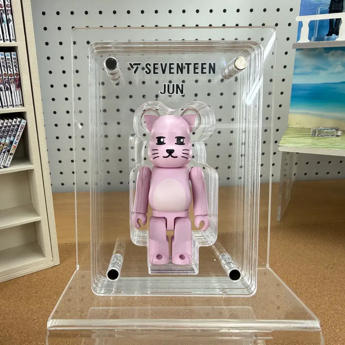 Seventeen wonwoo Be@rbrick 400% wts on Bunjang Global Site.