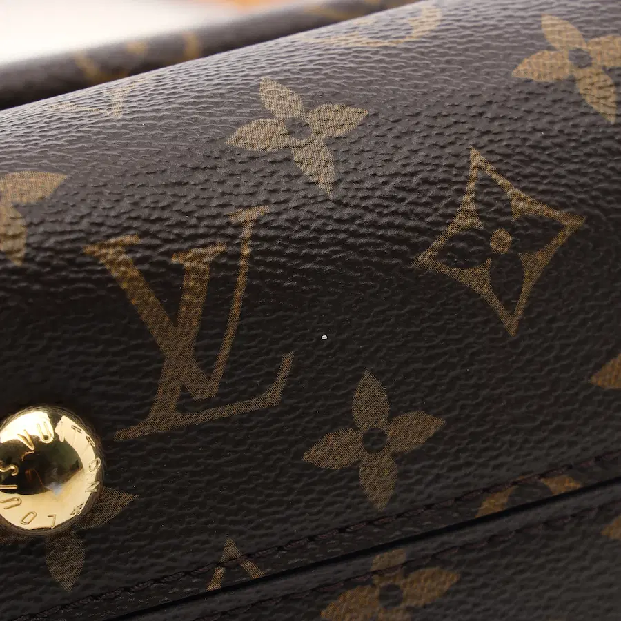 路易威登（LV）Cluny BB