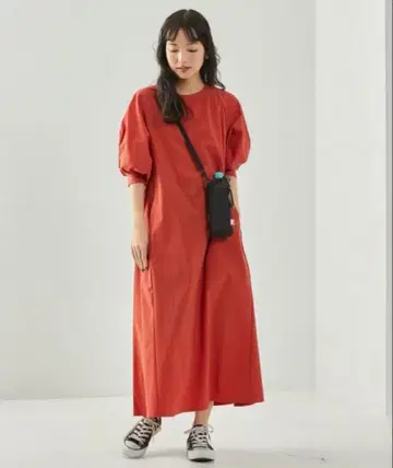 사우전드마일 퍼프 슬리브 원피스