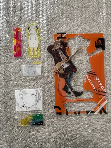 기븐 하루키 아크릴 스탠드 3종