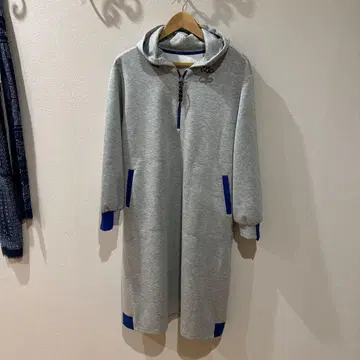 YEVS 후드 부착 그레이 맨투맨 원피스