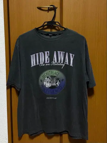 [ ITZY 유나 착용 ] RAIVE HIDE AWAY T셔츠