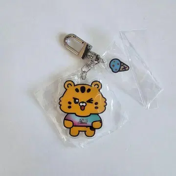 [ 익명 배송 ] LESSERAFIM FIMSCLUB 키링 채원