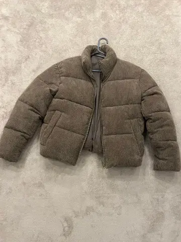 ZARA 브라운 다운 자켓 S 쇼트 기장