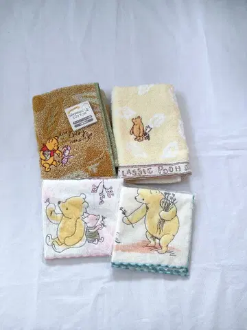 새상품 클래식 푸 곰돌이 푸 타월 손수건 4개 세트