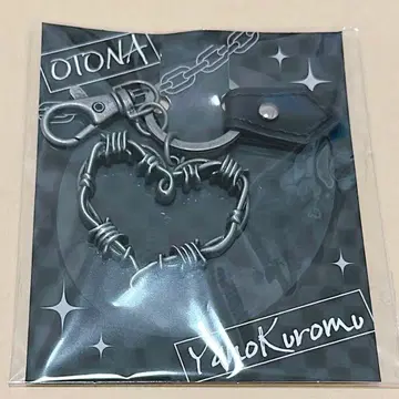 브이스포 2주년 기념 2025 요루노 쿠로무 액세서리 모티브 키링