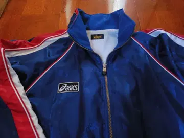 귀한 일본제 아식스 점퍼