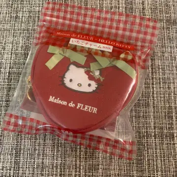 Maison de FLEUR x HELLO KITTY 딸기 참 케이스