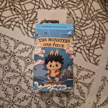 POPMART 원피스 x LABUBU 콜라보 로