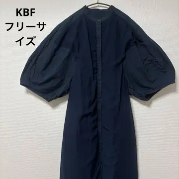 KBF 시어 콤비 퍼프 슬리브 원피스 네이비 어반 리서치
