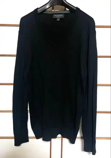 바나나리퍼블릭 PREMIUM LUXE YARN 봄 니트 V넥 블랙