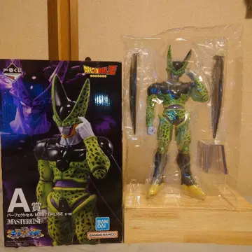 제일복권 드래곤볼 미래로의 결투 A상 퍼펙트 셀 피규어