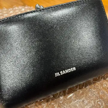 질 샌더 블랙 접이식 지갑 가마구치