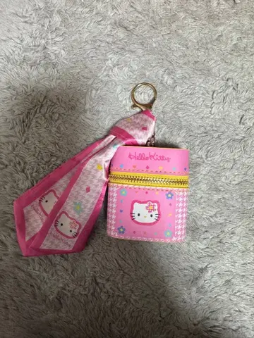 헬로키티 지퍼 파우치 키링 포함