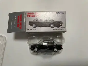 토미카 리미티드 빈티지 네오 BMW 325i 4도어
