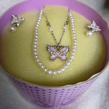 ANNA SUI 나비 모티브 목걸이 세트