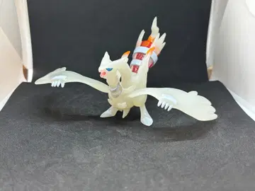 입체 포켓몬 도감 레시라무 클리어 컬러