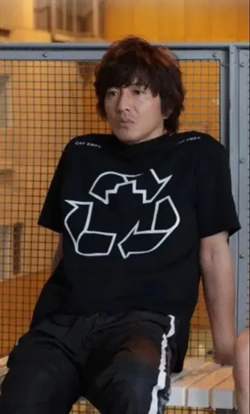 기무라 타쿠야 착용 같은 형태 동일 컬러 C.E Cavempt 셔츠