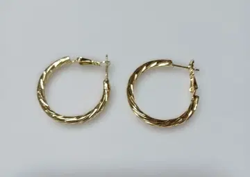 골드 트위스트 후프 귀걸이