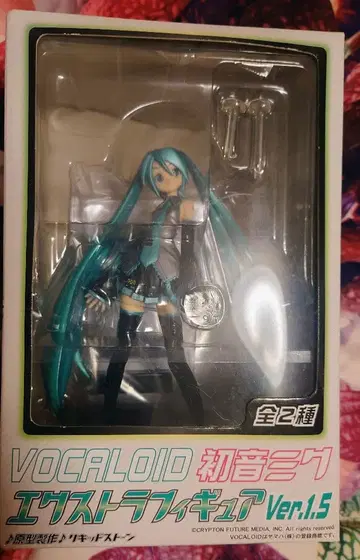 초기형 YAMAHA 버전 하츠네 미쿠, 린 피규어