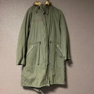 후드 부착 올리브 모즈 코트 티티카카