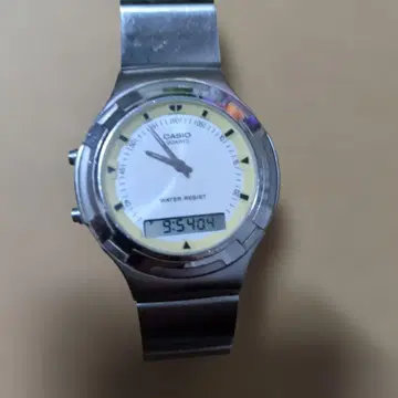 작동품. CASIO 쿼츠 아나로그 디지털 손목시계