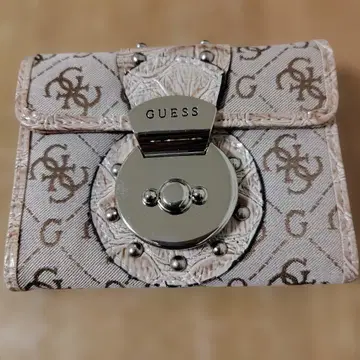 GUESS 3단 폴더형 지갑 로고 프린트
