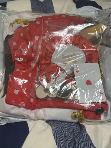 에이스 트라폴라의 기숙사 의류