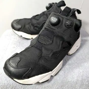 리복 인스타펌프 퓨리 스니커즈 블랙 24