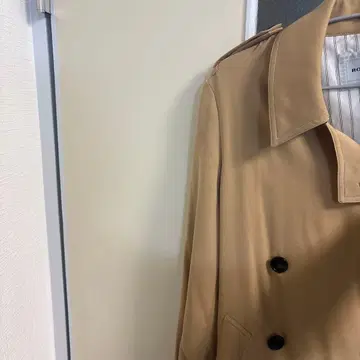 ROSE BUD 베이지 트렌치코트
