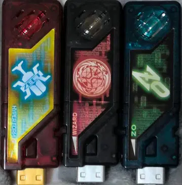 가면라이더 더블 가이아 메모리 3개