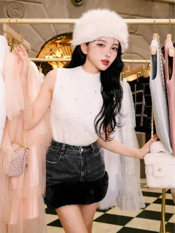 다리치 비쥬 슬리브리스 니트탑 White