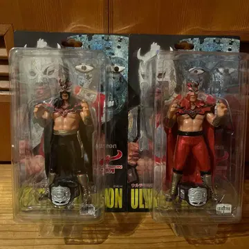 새상품급! 우루티모 드래곤 피규어 2개 세트