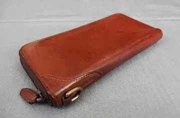 새상품급 츠치야 가방 비글 지퍼 그랜드 장지갑