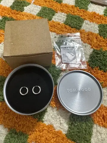 TOMWOOD 클래식 후프 스몰 귀걸이