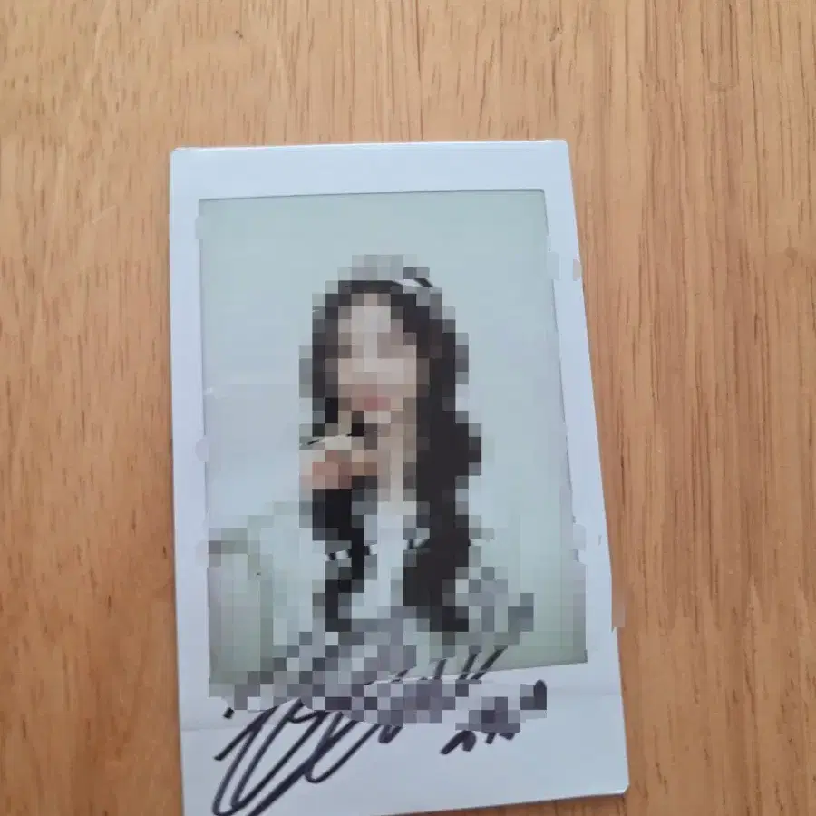 ARTMS LOONA ヒジン サイン入りチェキ ポラロイド Shop artms polaroid on Bunjang Global Site - No more Korean account!