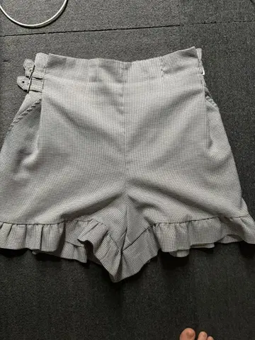 Mars 체크 무늬 프릴 숏팬츠