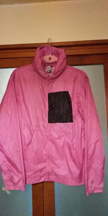 CHUMS 참스 포켓터블 나일론 후드티