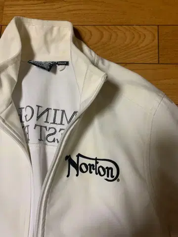 Norton 화이트 나일론 자켓 / 로고와 카모 패턴