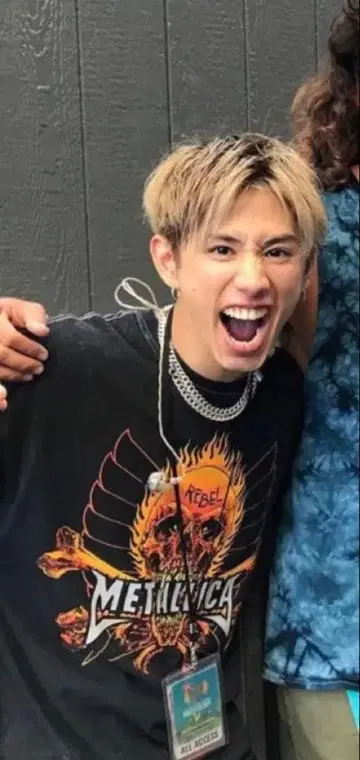 metallica rebel ONE OK ROCK taka 착용