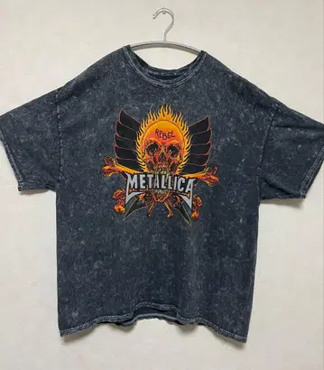 ONE OK ROCK taka 착용 메탈리카 티셔츠